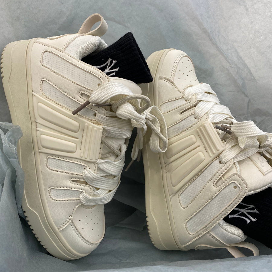 goosudu Felix Wide Lace Flat Sneakers