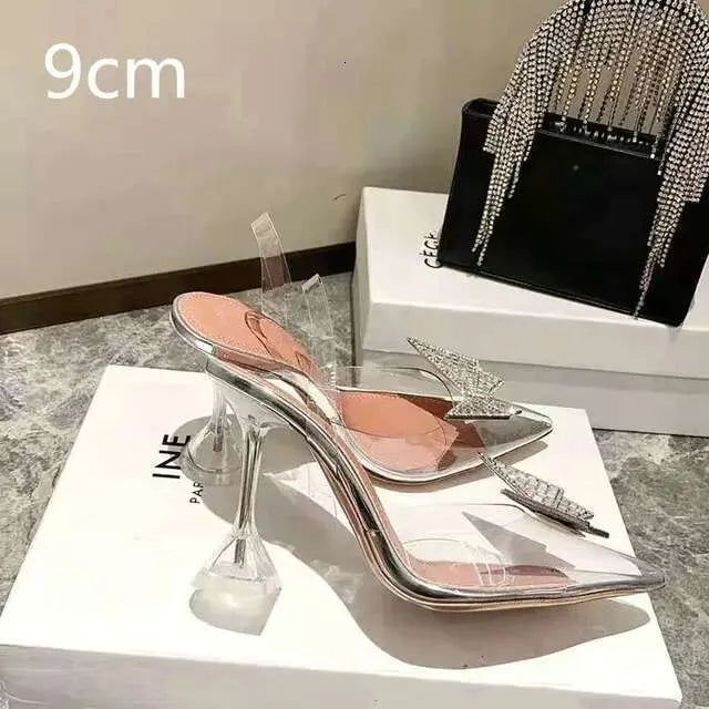 Summer New Pointed Rhinestone Odd Heel Stiletto Ladies Sun Decoration Wild Fairy PVC Transparent Crystal Shoes Kq8