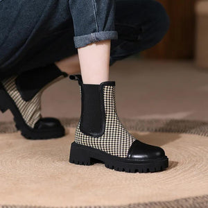 woloong  Autumn and winter new elasticated thick-soled women's boots French retro flat color elastic stitching plaid fashion Martin boots
