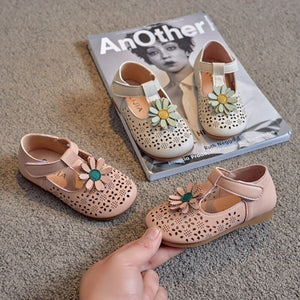 woloong Baby Girls Hollow Floral Shoes PU Leather Newborn First Walkers Princess Bowknot Kids Non-slip Soft Bottom Casual Shoes