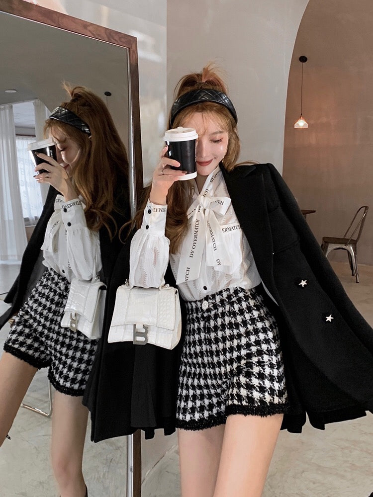 woloong French style restoring ancient ways ribbon bow blouse female temperament of early spring new white shirt long sleeve lace tops
