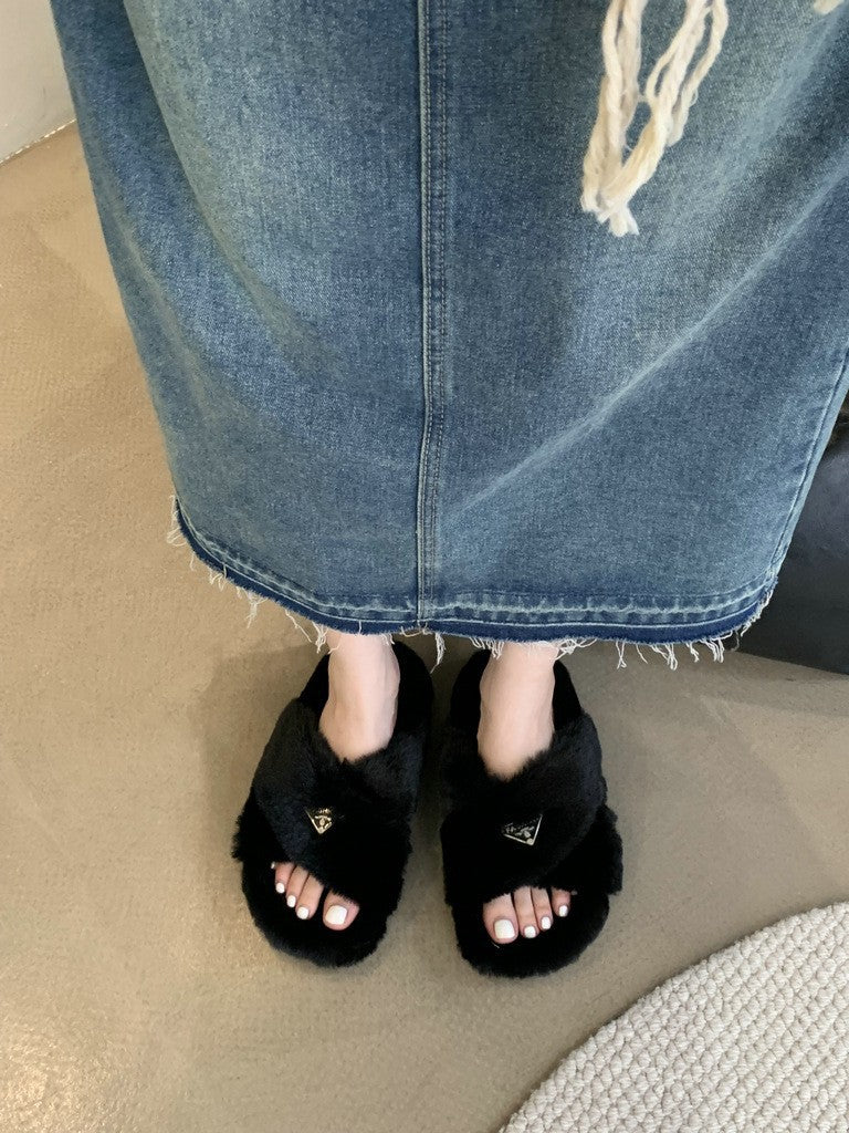 2025  popular autumn and winter new fluffy thick-soled slippers triangular metal buckle crossed flat-bottomed plush slippers open-toed one-word drag
