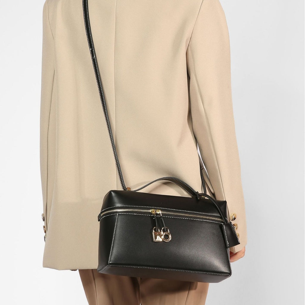 2025 popular winter new niche design fashionable versatile box bag high-end commuter portable shoulder messenger bag
