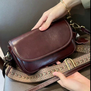 2025 Spring and summer new bags, women's messenger bags, genuine leather small square bags, cowhide shoulder bags, retro fashion small bags, factory direct sales.