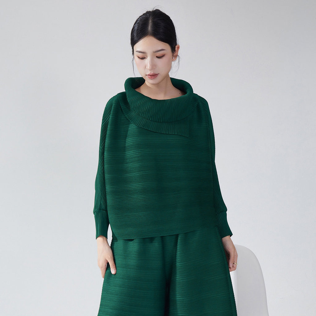 2025 Hot trade large-size women's top covers the stomach and looks thin, high-end  batman shirt pleated loose long-sleeved t-shirt women