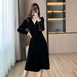 2025 spring clothes new  Hepburn style black dress children rich little daughter fragrant style inner long dress