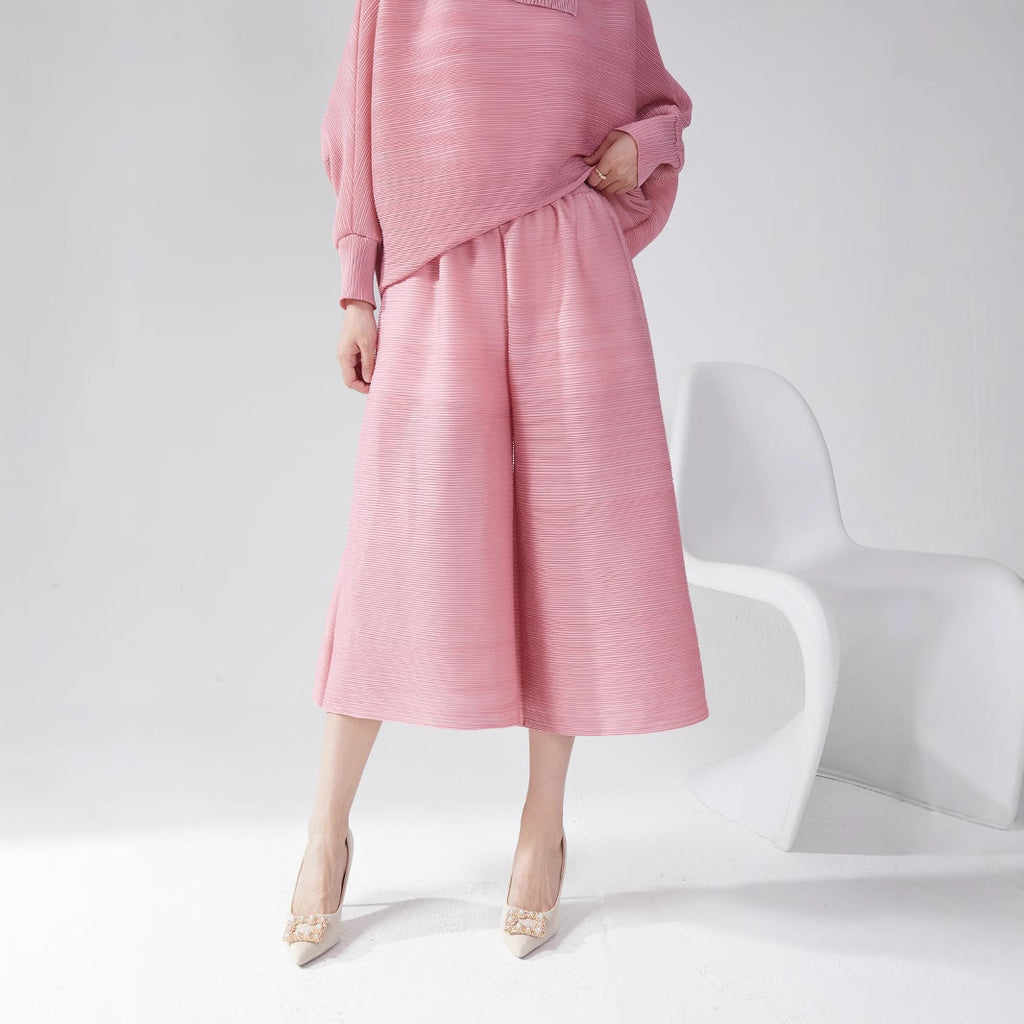 2025 large-size pants women's wide-leg pants drape high-end pleated summer thin loose seven-point casual pants women's