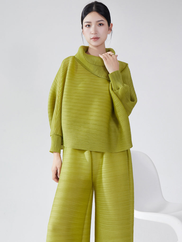 2025 Hot trade large-size women's top covers the stomach and looks thin, high-end  batman shirt pleated loose long-sleeved t-shirt women