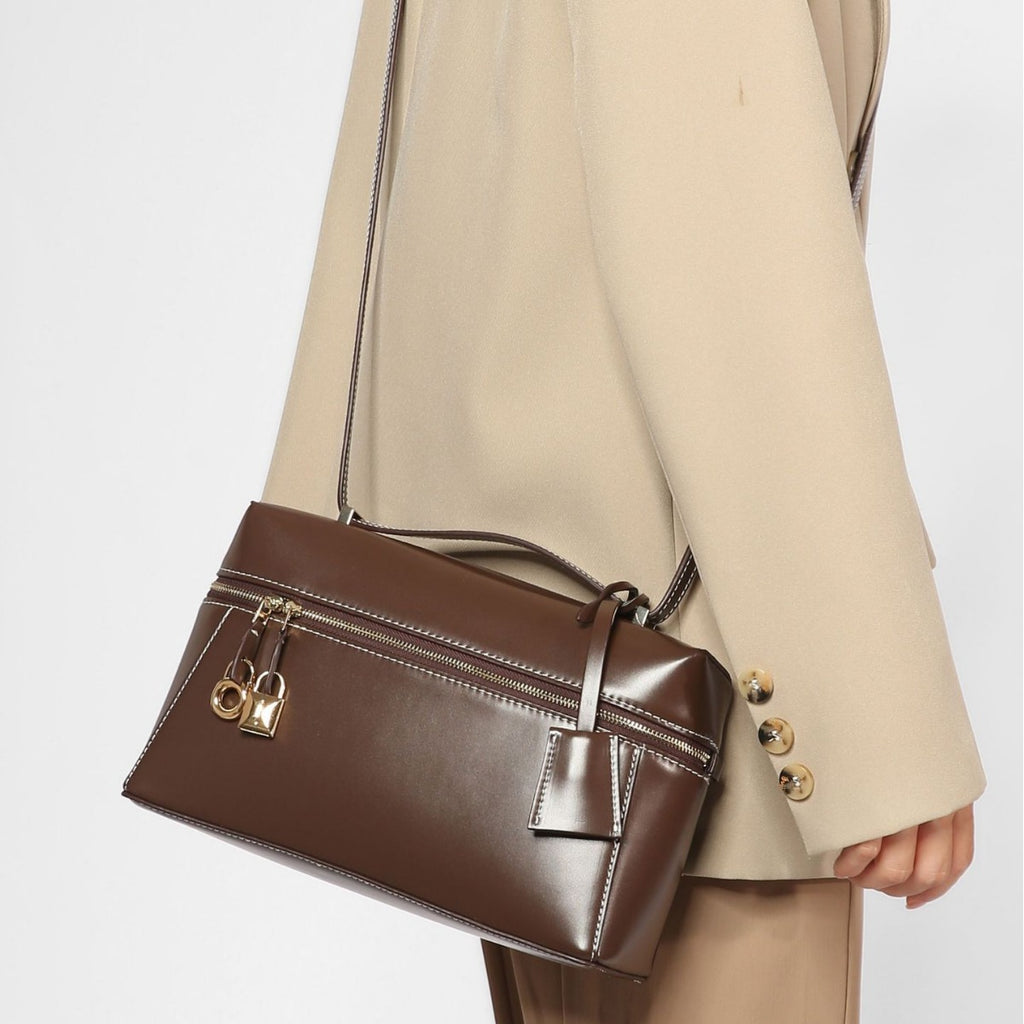 2025 popular winter new niche design fashionable versatile box bag high-end commuter portable shoulder messenger bag