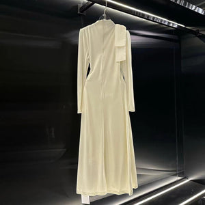 2025 velvet dress women's autumn and winter high-end sense Hepburn style temperament semi-high neck waist pleated bottom long dress