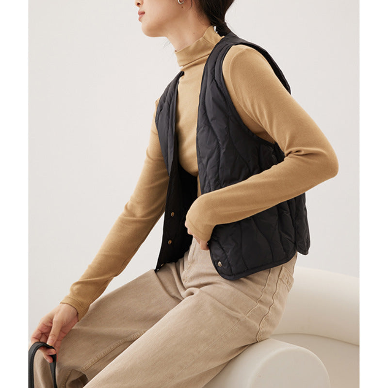 2025 Down jacket liner, women's coat with light and thin thermal vest inside, bottom close-fitting V-neck close-fitting vest wear