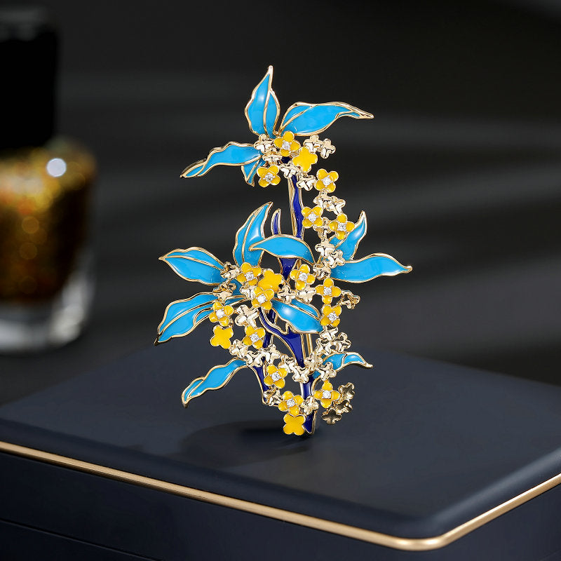 2025 Autumn and winter new niche light luxury design temperament plant flower corsage enamel coat accessories osmanthus brooch
