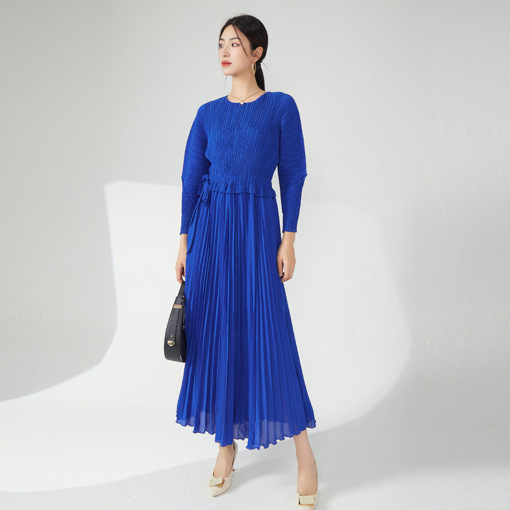 2025 Large size women's clothing dress temperament fashionable round neck long sleeve drawstring waist thin pleated long dress Popularan station