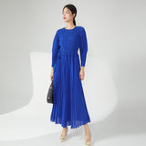 2025 Large size women's clothing dress temperament fashionable round neck long sleeve drawstring waist thin pleated long dress Popularan station