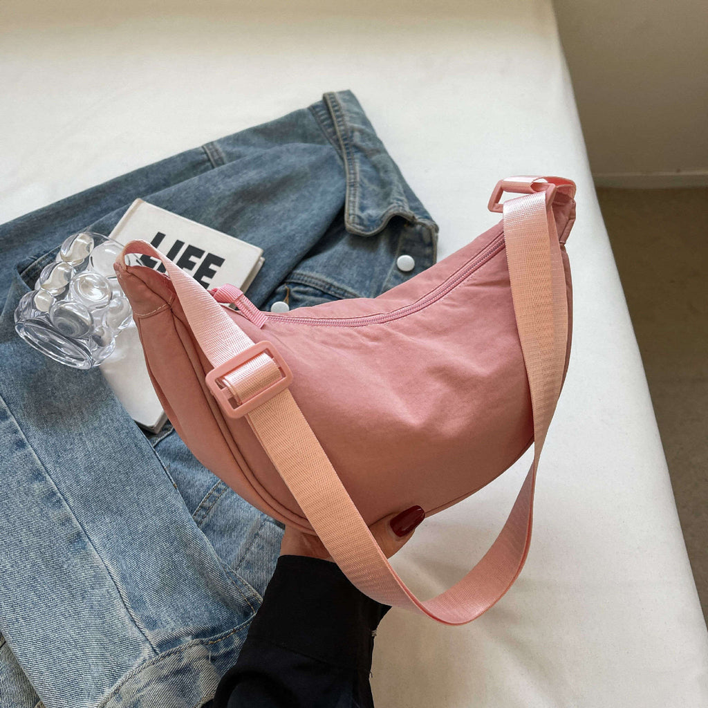 Fitting Room Same Style Women's Messenger Bag Xiaohongshu Nylon Dumpling Bag Student Shoulder Bag Casual Cloth Bag Factory Supply