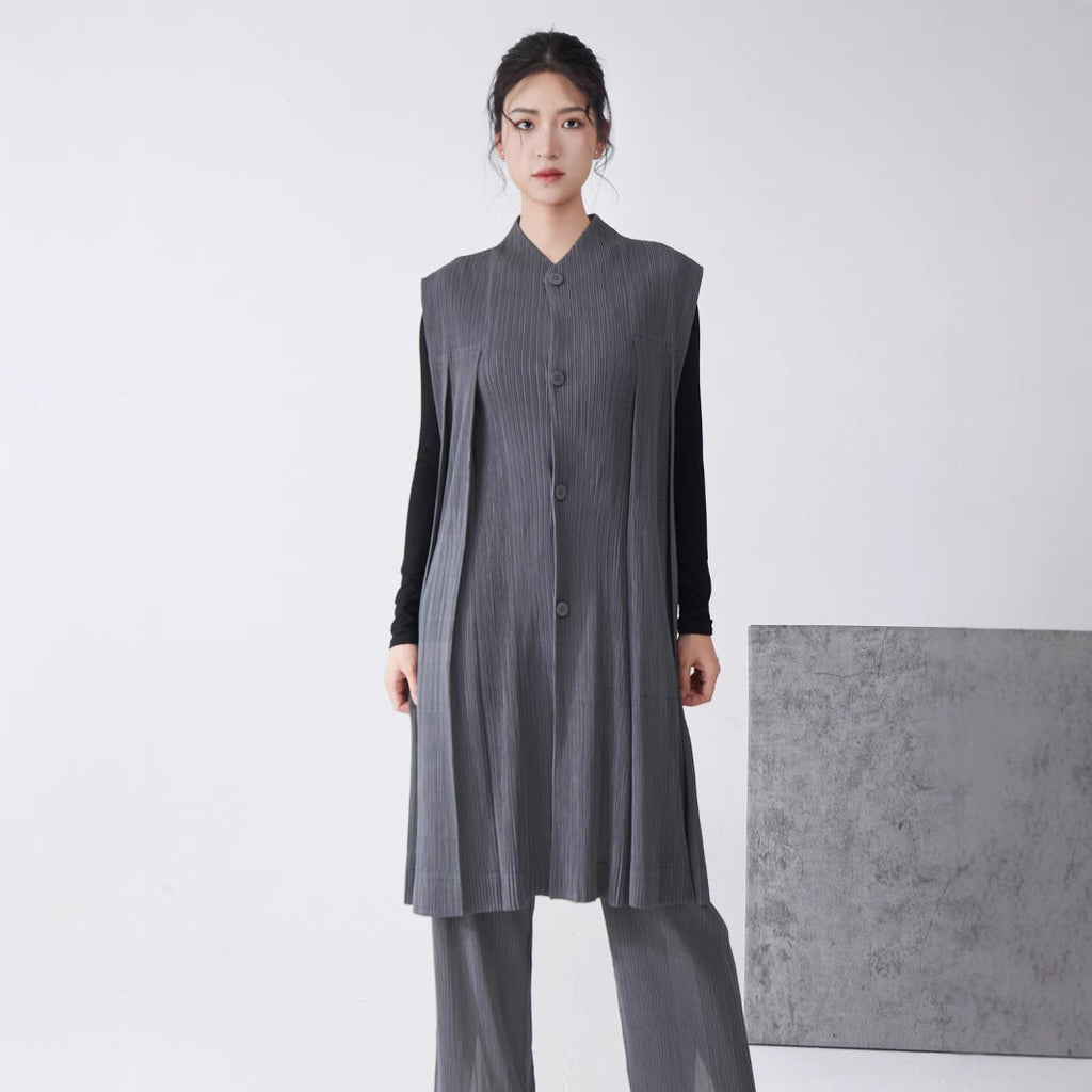 2025 Simple and thin vest jacket for women's spring and summer new temperament fashionable folds medium and long vest for women to wear all-match