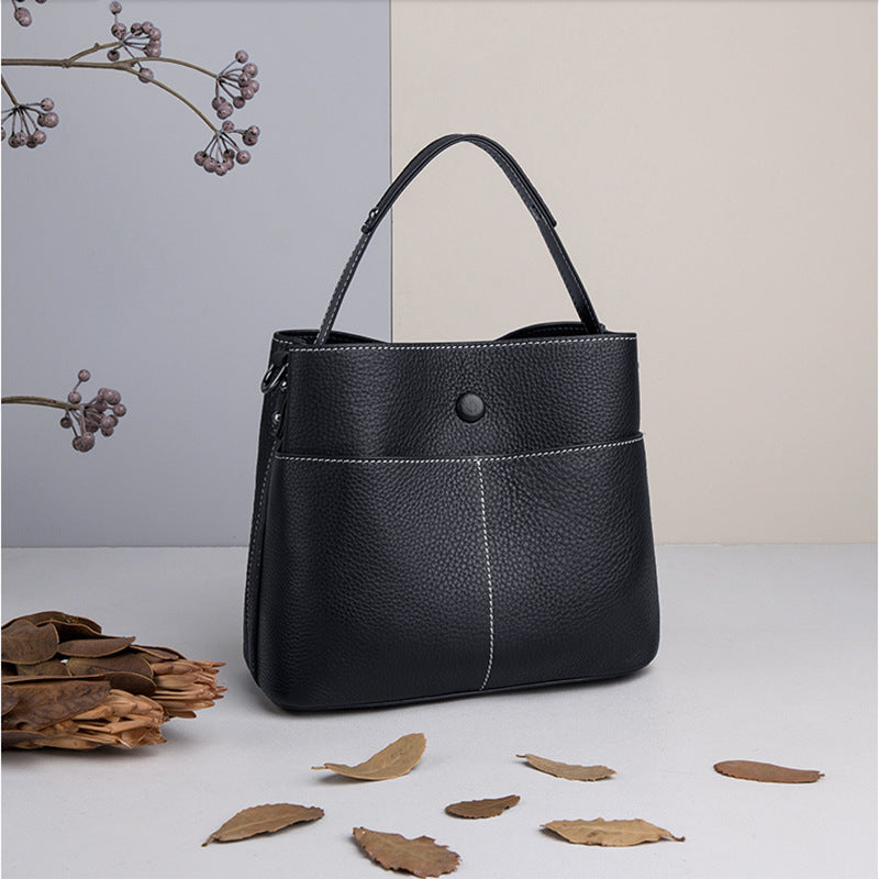 2025 The first layer of cowhide women's bag  new fashion versatile bucket bag genuine leather shoulder messenger bag women's bag one piece delivery