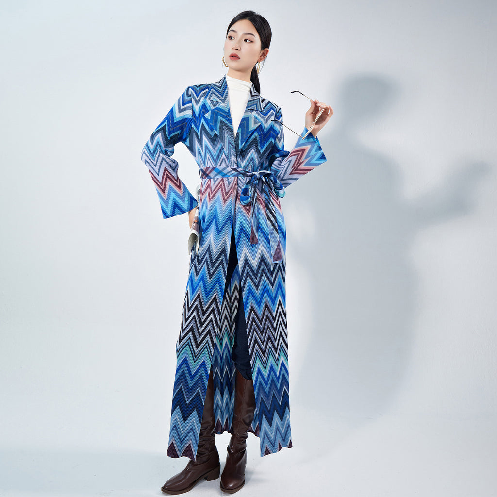 2025 New Chinese pleated trench coat women's clothing new ethnic style loose lace-up fashion robe with cardigan coat