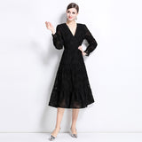 court retro dress women's high-end V-neck hollow lace splicing lantern sleeve waist age-reducing dress
