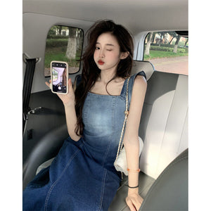 2025 Gradual change of color denim strap dress women's summer  new Xiaofei sleeve design feeling waist and thin A-shaped skirt