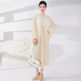 2025 hot-selling dress women's design sense loose bat sleeve long one-piece dress 2025 Popular trade women's pleated skirt