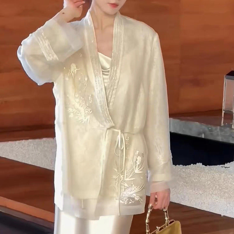 2025 spring new Chinese style flower and bird embroidered mulberry silk shirt white loose outer top women's M3074