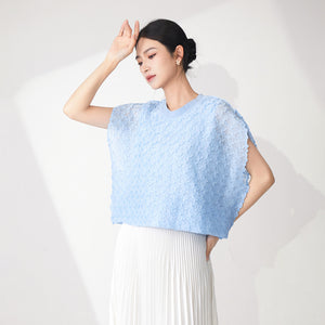 2025 2025 summer new women's pleated T-shirt design sense hand-pleated solid color casual commuter versatile top