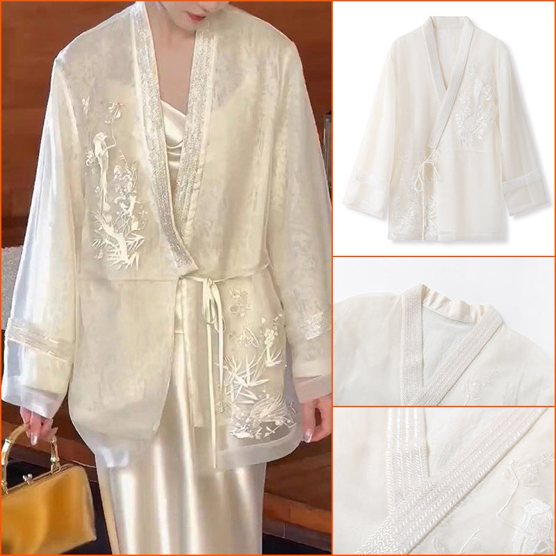 2025 spring new Chinese style flower and bird embroidered mulberry silk shirt white loose outer top women's M3074