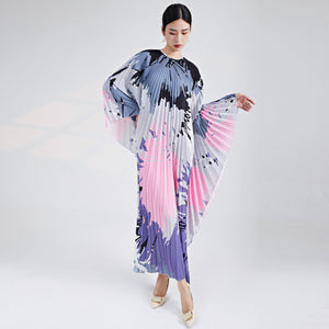 2025 2025 New large-size dress women's printing irregular loose high-end skirt vacation style pleated dress