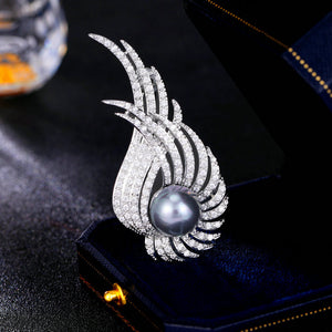 2025 Light luxury high-end coat coat accessories corsage fixed clothes pin design high-end angel wing brooch