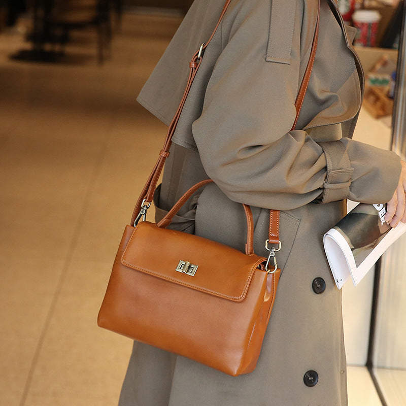 2025 Women's bag popular new versatile high-end messenger bag fashion commuter shoulder bag leather women's bag handbag