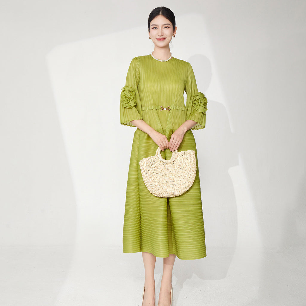 2025 dress women's summer high sense dignified intellectual cover belly thin large size horn sleeve temperament medium and long skirt