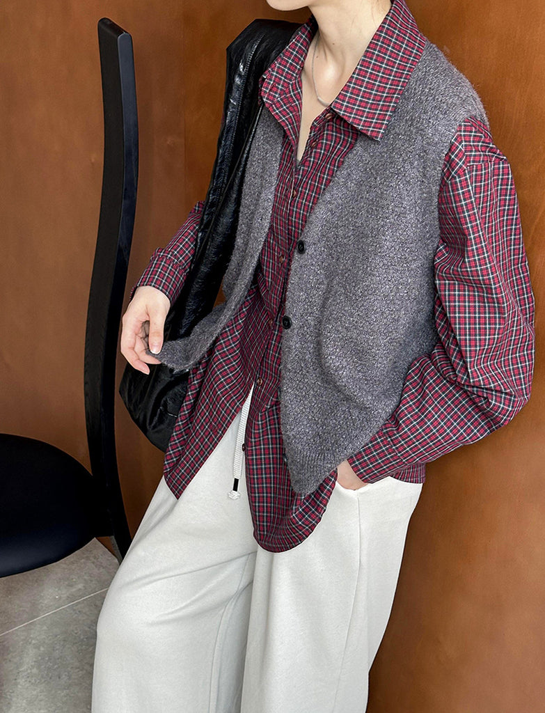 2025 popular autumn new Japanese retro V-neck single buckle Ankola red outer vest cardigan 8132