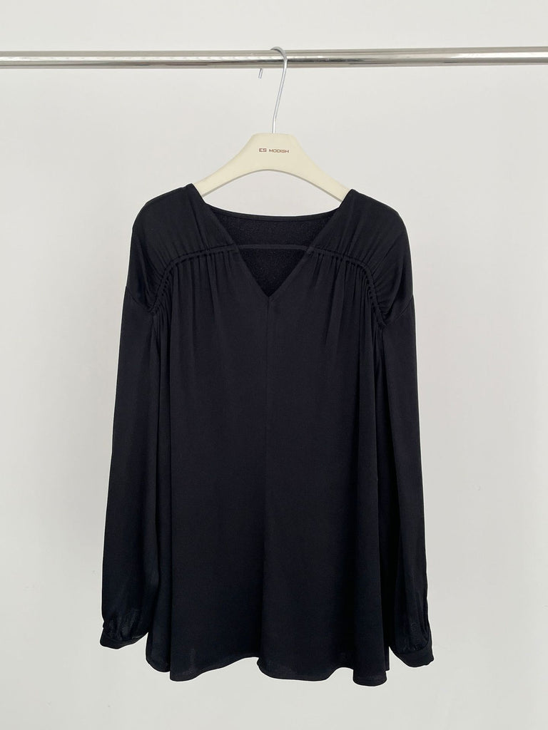 2025 ES MODISH spring new product high-end temperament lazy style V-neck shirt  loose and thin top women