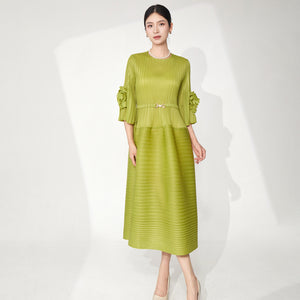 2025 dress women's summer high sense dignified intellectual cover belly thin large size horn sleeve temperament medium and long skirt