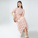 2025 dress women's summer high-end round neck short sleeve loose large size thin new design pleated dress