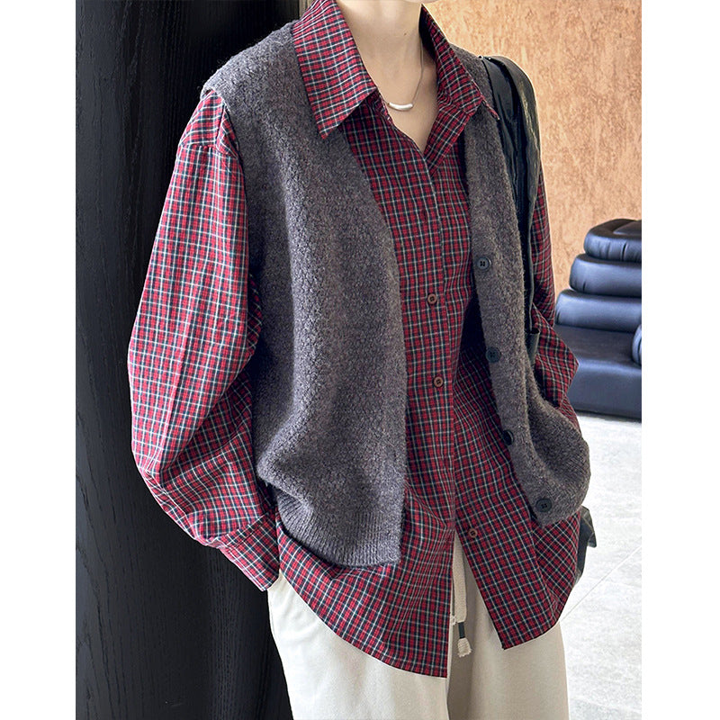 2025 popular autumn new Japanese retro V-neck single buckle Ankola red outer vest cardigan 8132