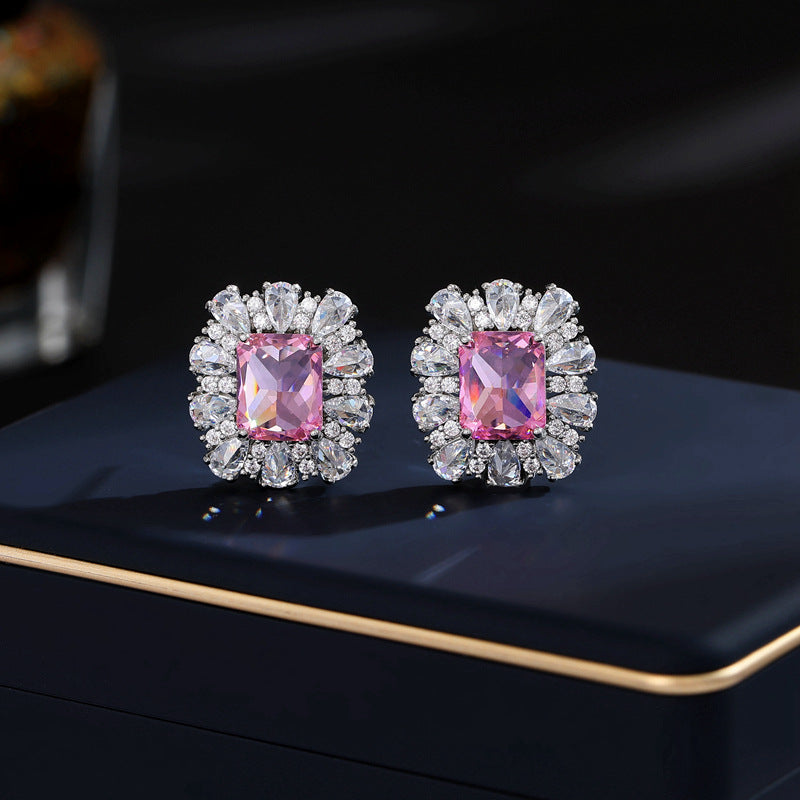 2025 S925 silver needle light luxury high-end earrings trendy micro-inlaid super flash zircon niche temperament geometric simple flower stud earrings