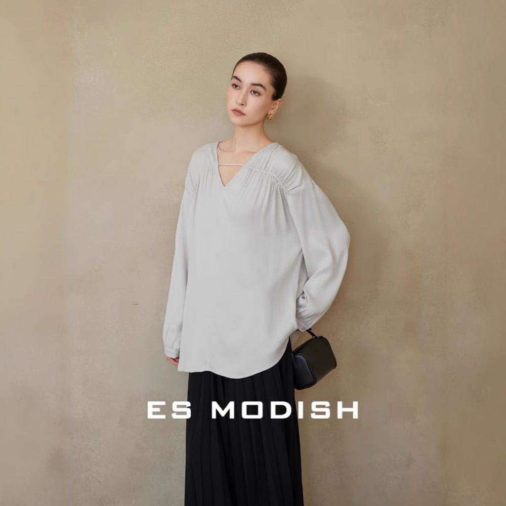 2025 ES MODISH spring new product high-end temperament lazy style V-neck shirt  loose and thin top women