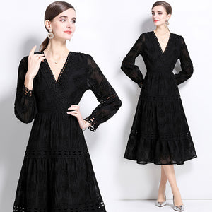 court retro dress women's high-end V-neck hollow lace splicing lantern sleeve waist age-reducing dress