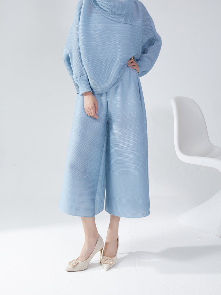 2025 large-size pants women's wide-leg pants drape high-end pleated summer thin loose seven-point casual pants women's