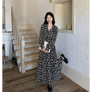 2025 Hepburn style high-end floral dress women's  spring dress new black with suit long skirt