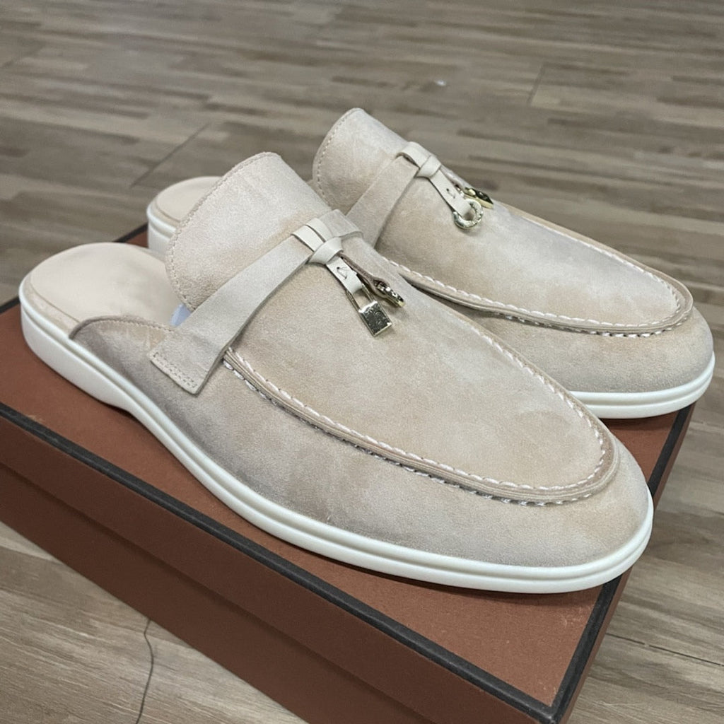 woloong  Top Quality LP Summer New Round Head Flat Slippers Pendant Ladies Fashion Comfortable Lok Fu Wool Casual Women Sandals