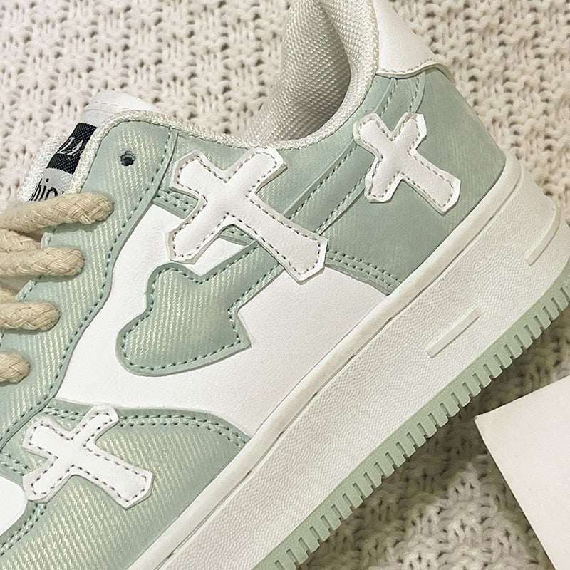 New Designer Women Sport Shoes Fashion Vulcanized Sneakers Women Casual Shoes Luxury Ladies Flats Quality Walking Sneakers