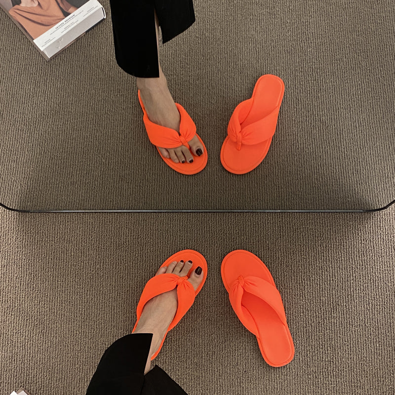 woloong  Women's Flip Flops Candy Color Pleated Fashion Shoes New Wild Outdoor Flat Slippers for Women Casual Home Summer Slides Тапочки
