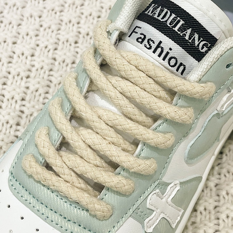 New Designer Women Sport Shoes Fashion Vulcanized Sneakers Women Casual Shoes Luxury Ladies Flats Quality Walking Sneakers