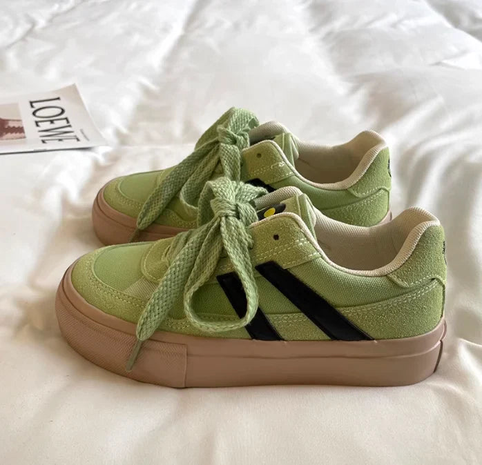 Vintage Womens Canvas Shoes Low-top Spring and Autumn New Fashion Sports Sneakers Trainers Breathable Ladies Footwear