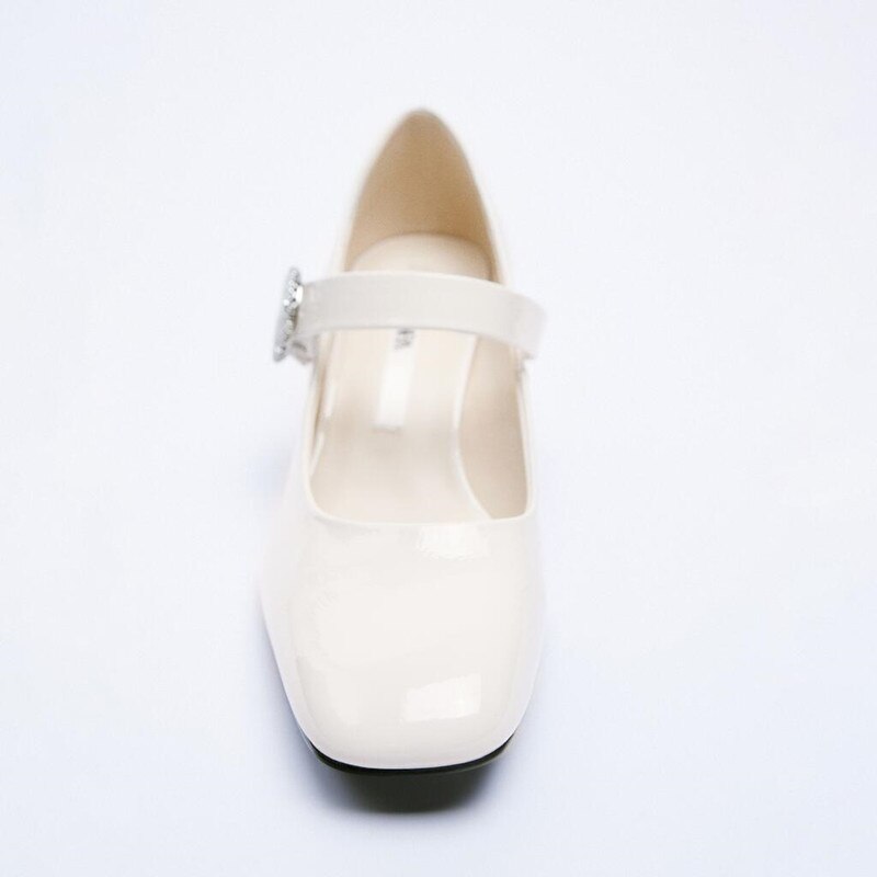 woloong High Heels Women's Spring New Round Toe Black Ladies Small Leather Shoes Retro Fashion Thick Heel Shallow Shoes