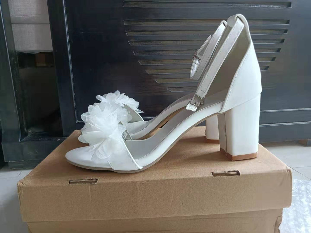 woloong  Flowers White High Heels Sandals Women New Summer Shoes Women Fashion Buckle Strap Square Heel Open Toe Sandals handmade