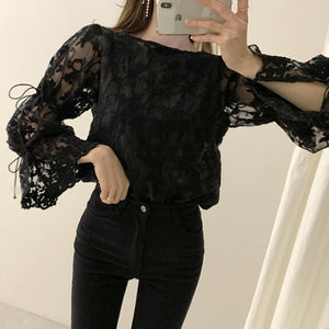 woloong Spring Autumn New Girl Chiffon shirt Fashion embroidered lace Tops Elegant Flare sleeve Casual Women blouse Blusa womens blouses